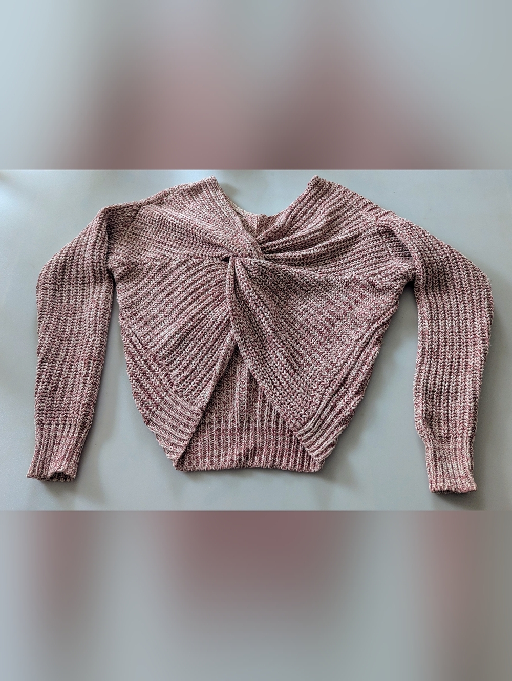 Melrose and Market Women's Knitted V-neck Sweater With Knot in the Back. Size S